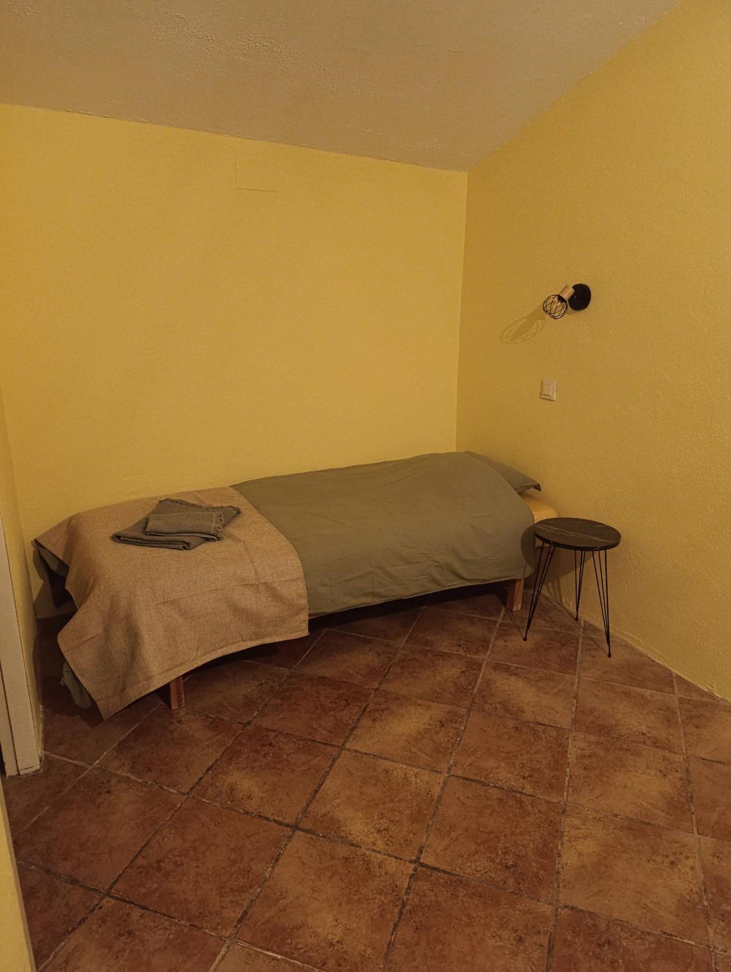 Mas Pitre Bed and Breakfast Besalú Buitenkant foto