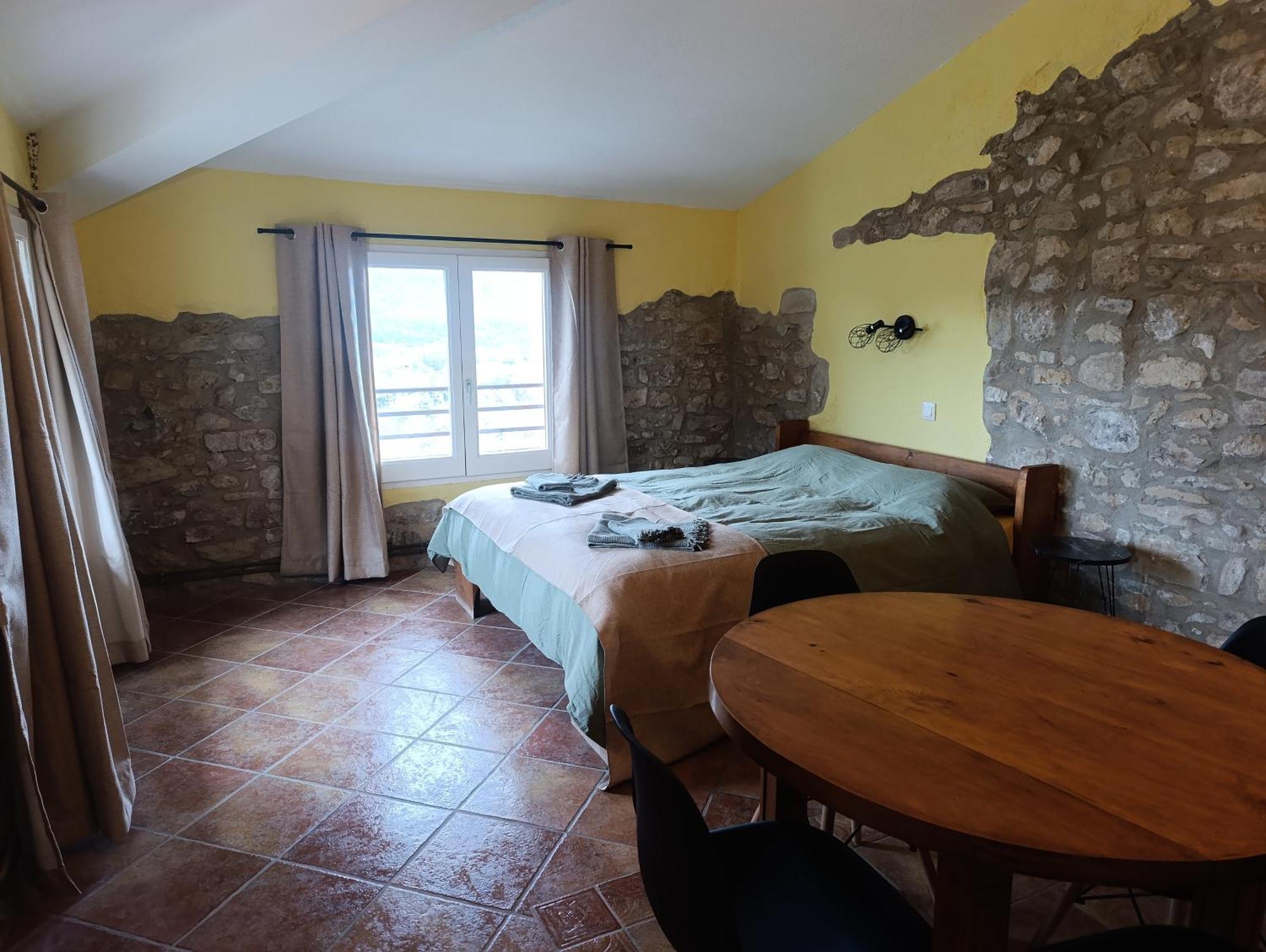 Mas Pitre Bed and Breakfast Besalú Buitenkant foto